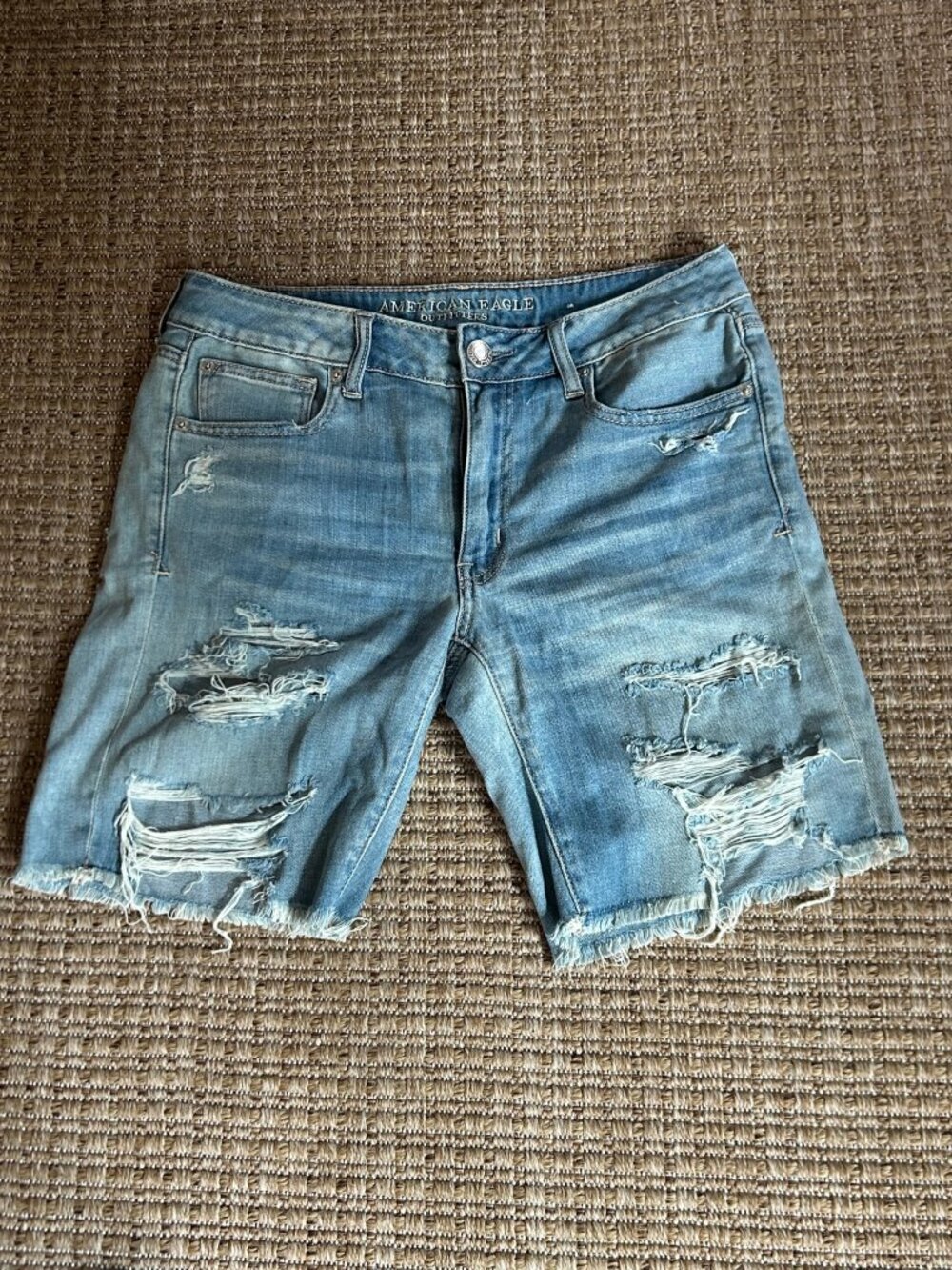 American Eagle Outfitters — Shorts | GUC · Sz US 6